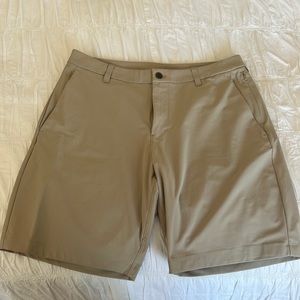 lululemon: Commission Short - 9" - Size 33
